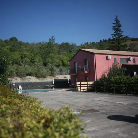 Alloggio per agriturismo La Foresta Del Salto Del Corvo Mascali